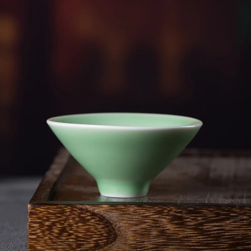 Willow celadon tea cup pair in Style 07