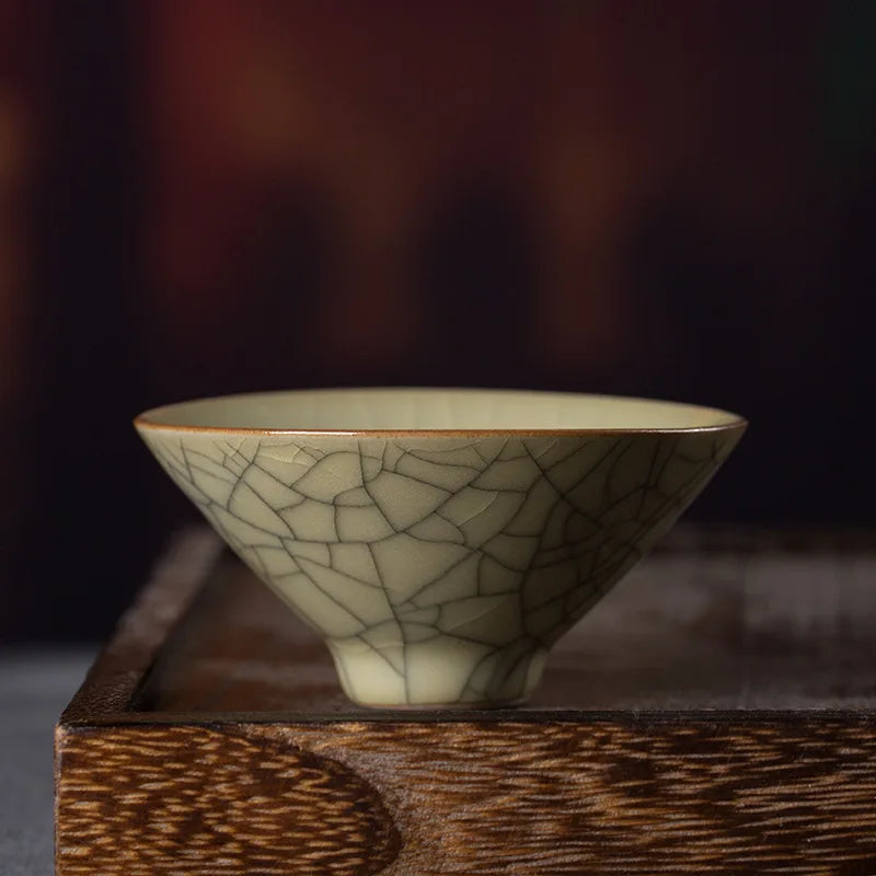 Willow celadon tea cup pair in Style 03
