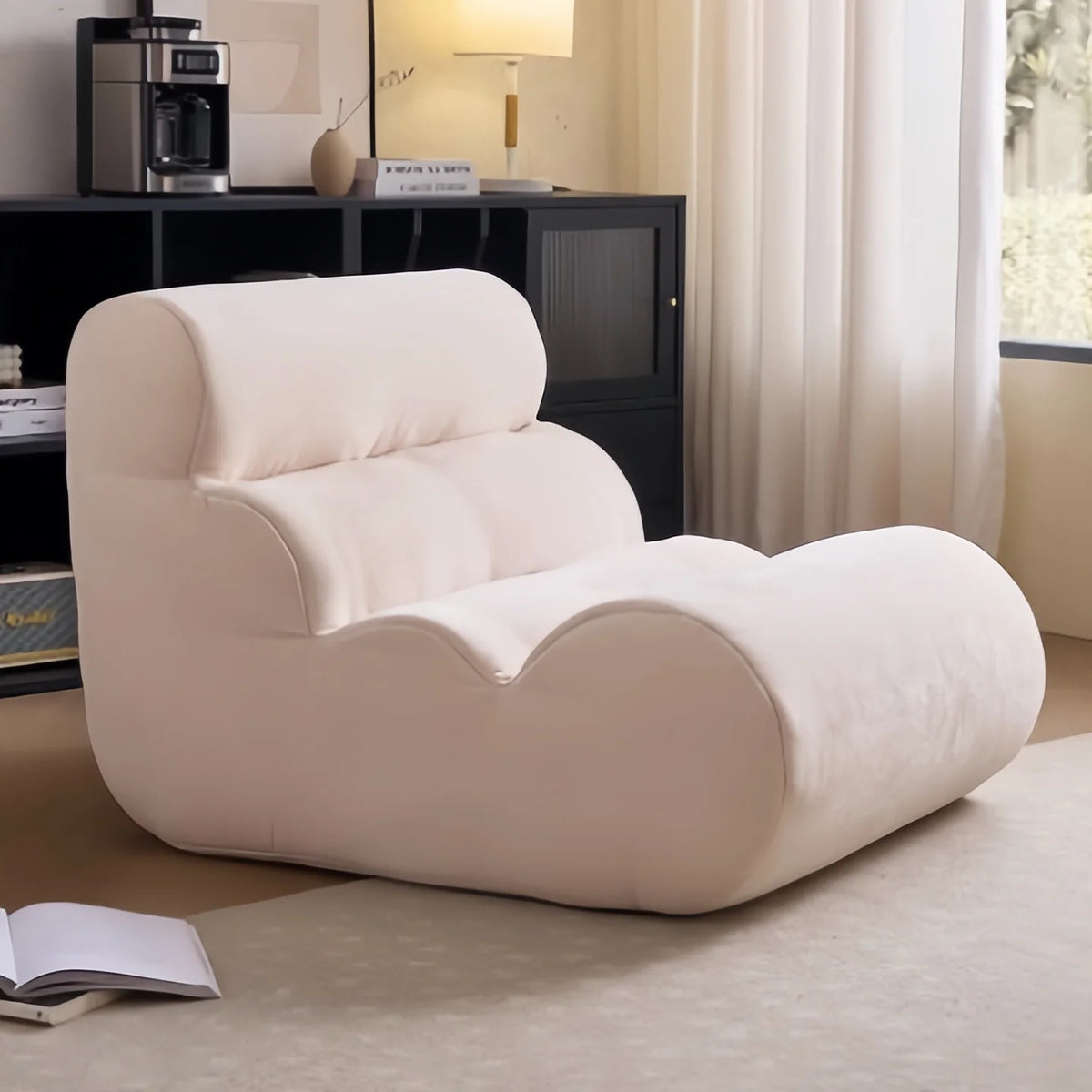 Drift curved floor lounge