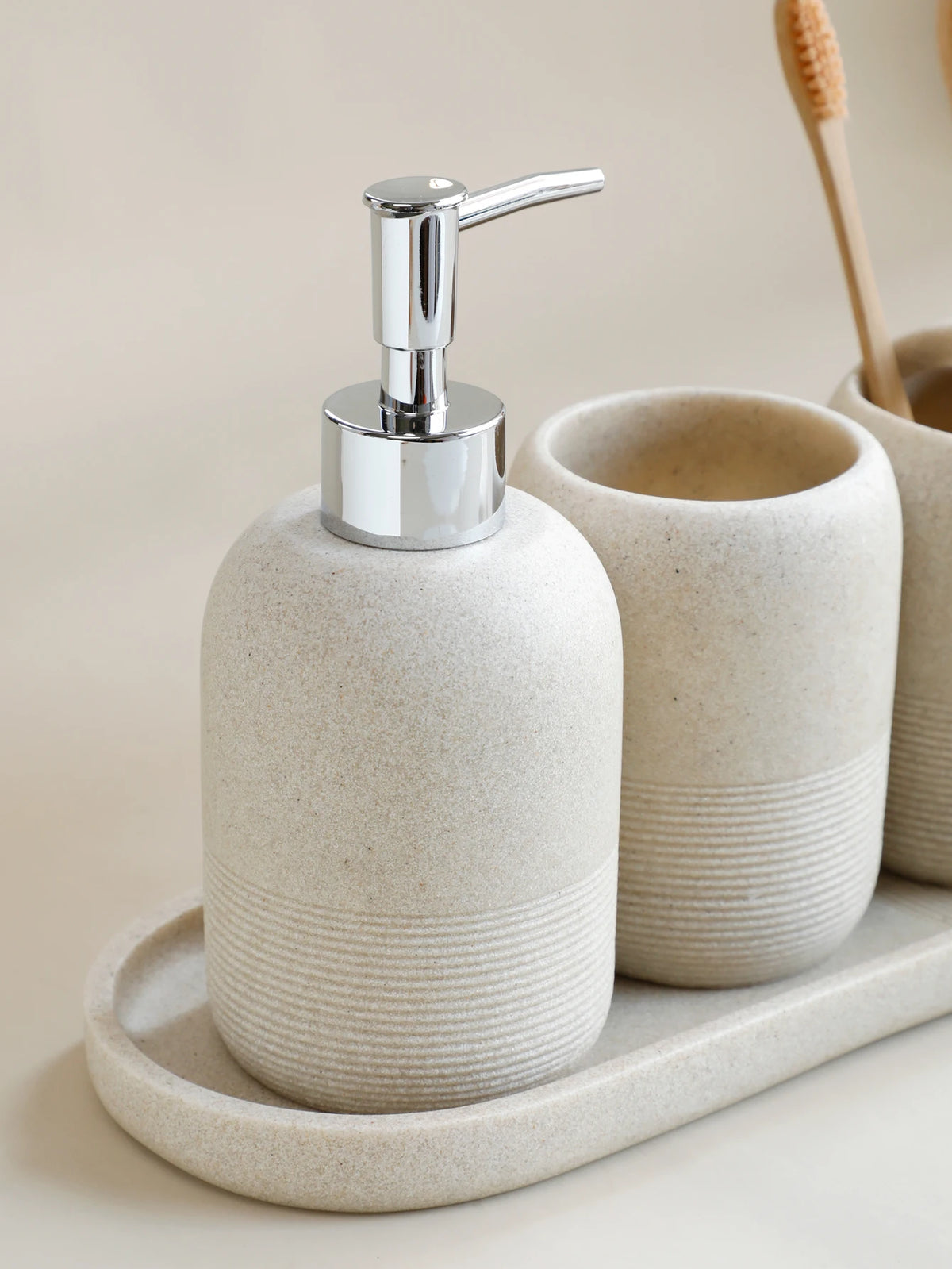 Cove 5-piece bathroom set