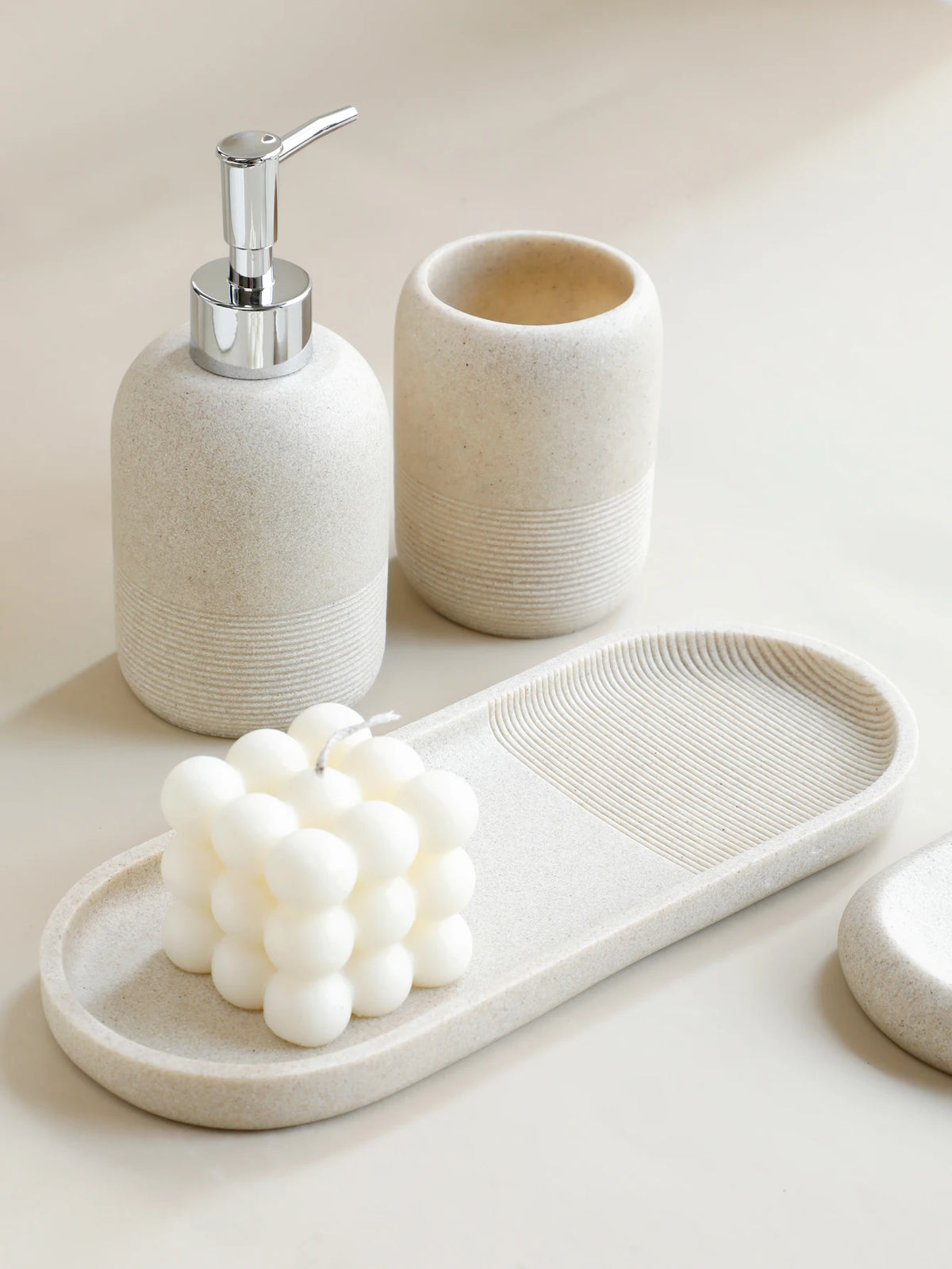 Cove 5-piece bathroom set