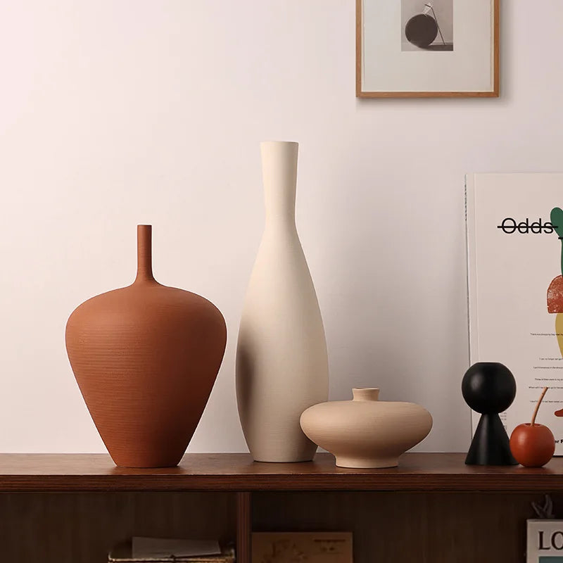 Plume ceramic tabletop vase