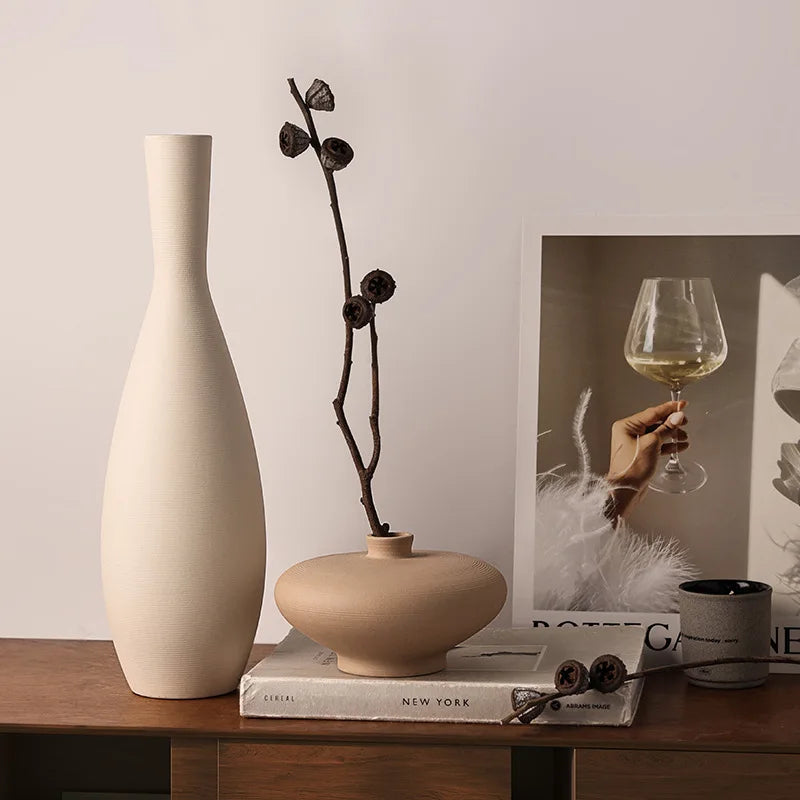Plume ceramic tabletop vase