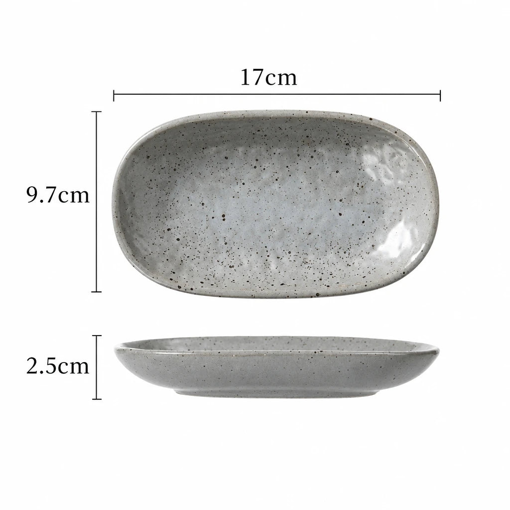 Fleck spotted oval ceramic plate in Style I